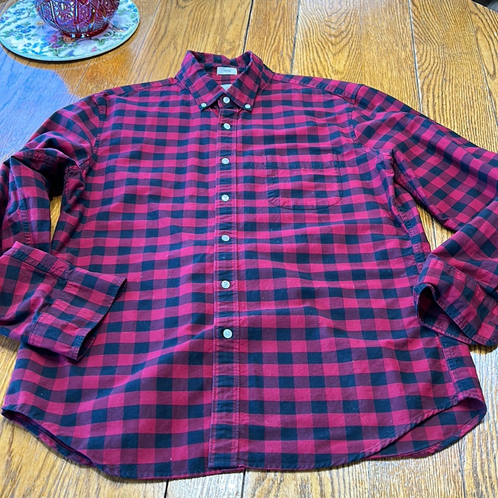 J. Crew slim American Pima Cotton button down shirt. Large, red/black check.